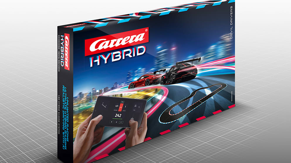 Die neuen Renner von Carrera werden mit dem Smartphone bedient