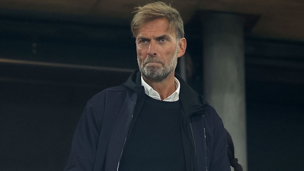 Enge Freunde: Jürgen Klopp (57, hier in seiner Zeit als Dortmund-Trainer) und Mainz-Sportvorstand Christian Heidel (61, r.)
