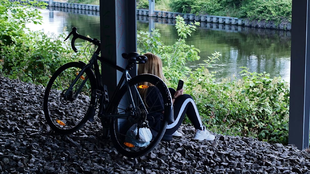 In Deutschland werden immer mehr Bußgeldverfahren wegen Schulschwänzelei eingeleitet.