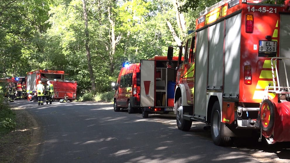 Um das mögliche Gefahrgut sicher zu bergen, rückte die Feuerwehr mit einem Großaufgebot in Esterwegen