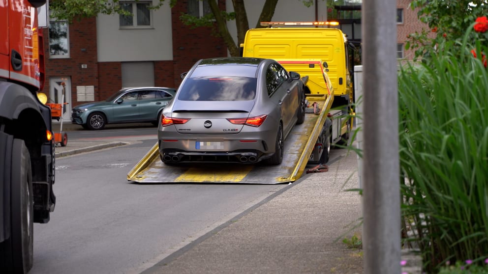 Die Ermittler stellten auch den Wagen des Verdächtigen aus Lünen sicher – er ist offiziell arbeitslos