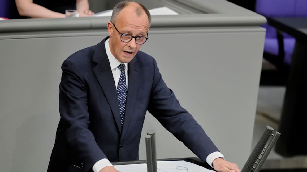 Bundeskanzler Friedrich Merz (69, CDU) am Mittwoch bei seiner ersten Regierungserklärung im Bundestag