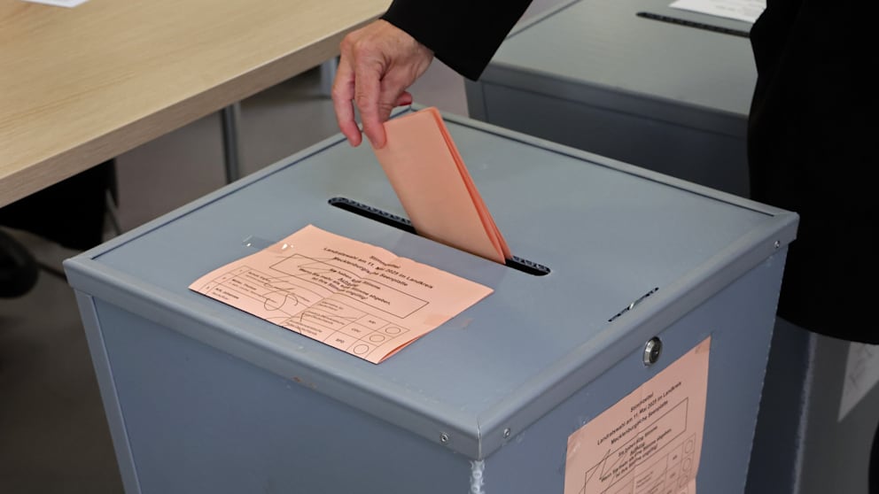 In vier Landkreisen in Mecklenburg-Vorpommern werden neue Landräte gewählt
