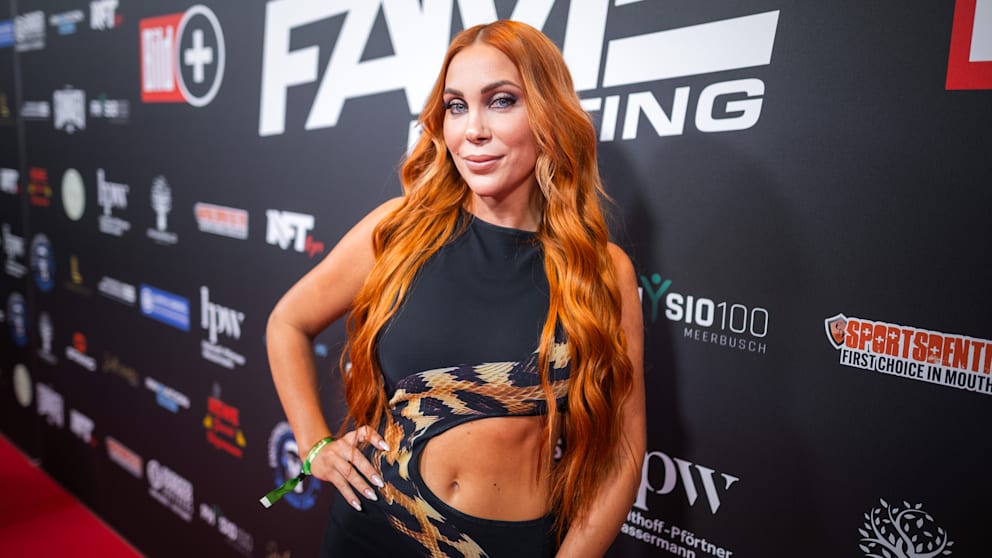 Reality-Star Tara Tabitha beim Fame Fighting 2 im November 2024