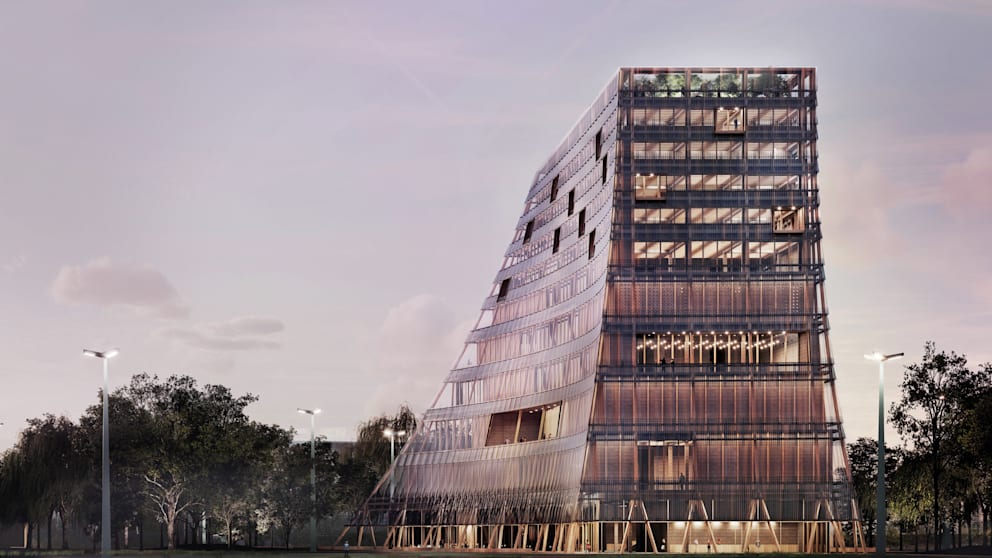 Ostbeauftragter Schneider, MInisterpräsident Haseloff, Architekt Musikowski und Landschaftsarchitekt Tobias Micke (zuständig für die Planung der Freiflächen) präsentieren den Siegerentwurf