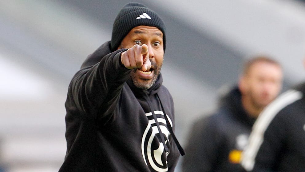 Daniel Thioune (50) weiß genau, wo er hinwill - die Bundesliga