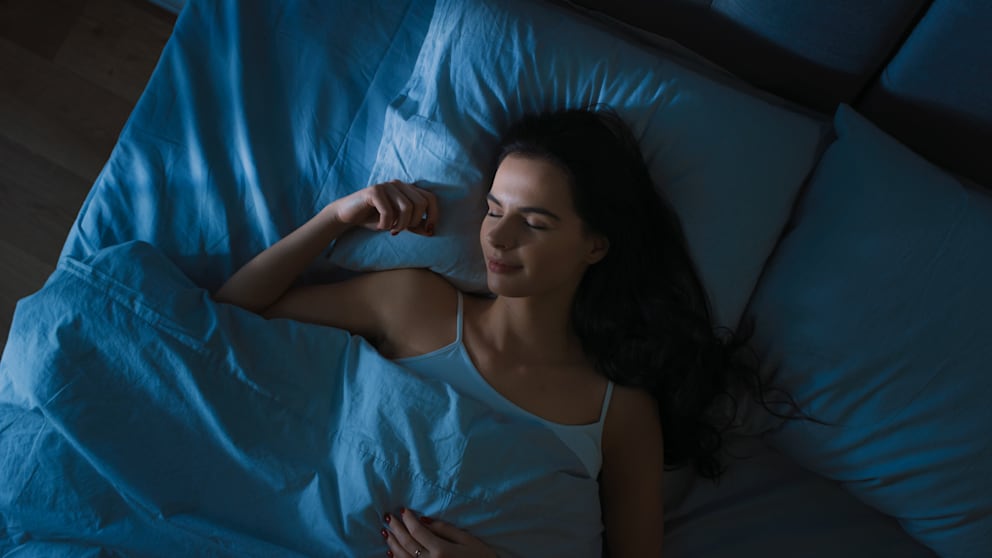 Gehen Sie mit guten Gedanken ins Bett – das fördert das Einschlafen