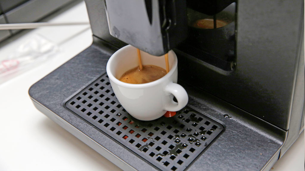 Bestenliste Kaffeevollautomaten bis 500 Euro: Krups Evidence ECOdesign Schiefer-Optik
