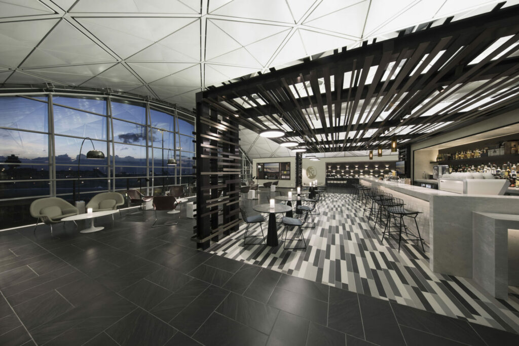 Mit der American Express Platinum Karte weltweiten Zugang zu Flughafen Lounges erhalten