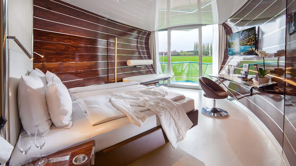 Entspannen Sie in der Yacht-Kabine des Hotel Victory