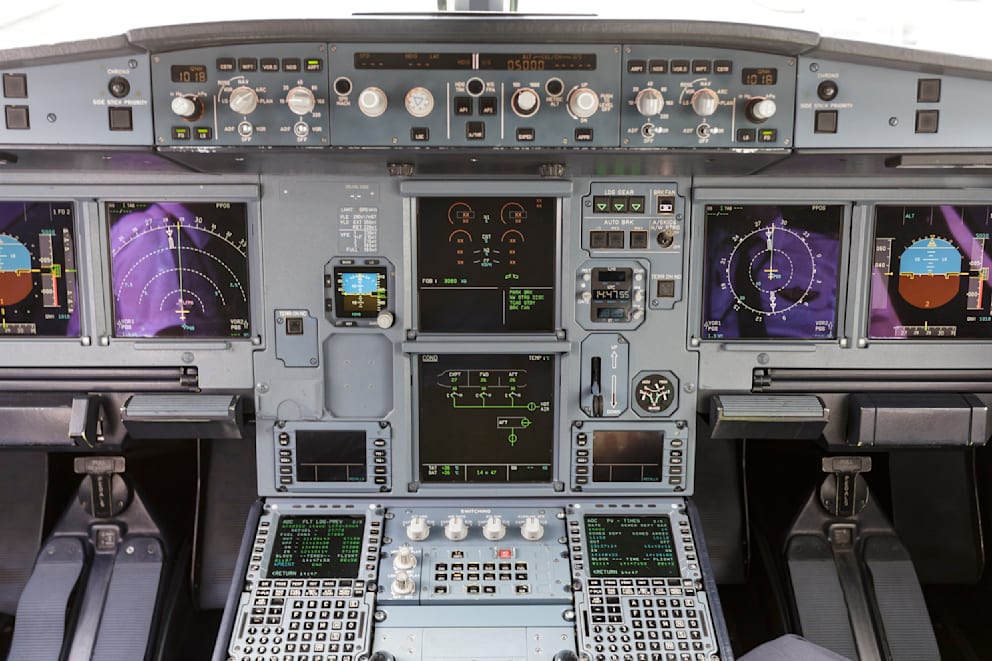 Das Cockpit des Airbus A321 (Archivbild)