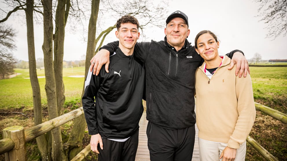 Sportliche Familie: Kretzschmar mit seinen Kindern Elvis und Lucie,