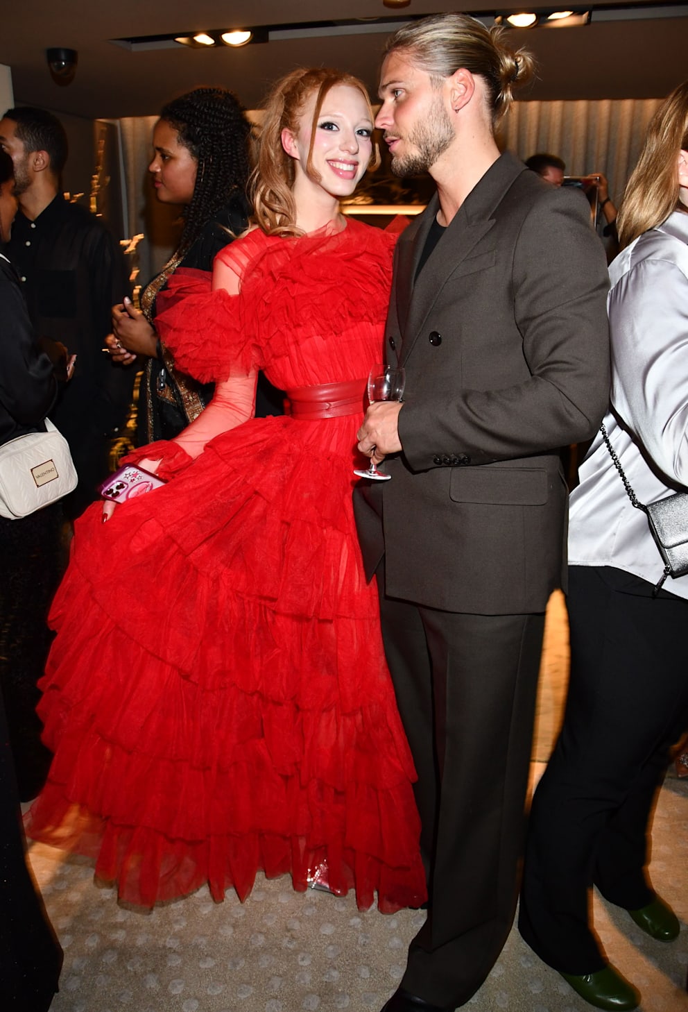 Bei der „Berlin Opening Night“ zur Berlinale zeigten sich Anna und der Isländer Rúrik Gíslason (37) im Februar sehr vertraut. Angeblich soll es zwischen ihnen geknistert haben, doch sie winkt ab