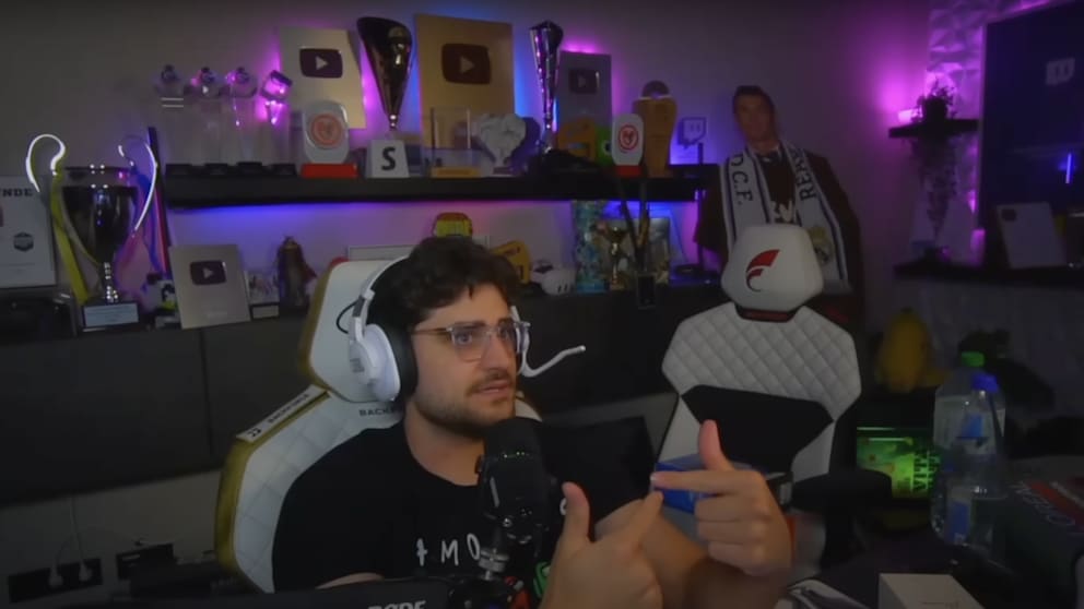 In Livestreams gibt Eli regelmäßig Updates rund um den Club. Deutlich wird wie stark er für das Projekt brennt und es sich zur Lebensaufgabe gemacht hat sein Herzensprojekt in Richtung Profifußball zu führen