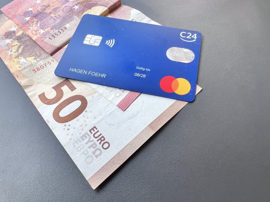 C24 Bargeld abheben