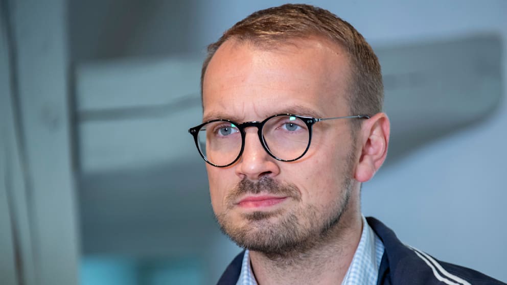 Der amtierende Landrat Stefan Sternberg (SPD) konnte die Wahl deutlich für sich entscheiden