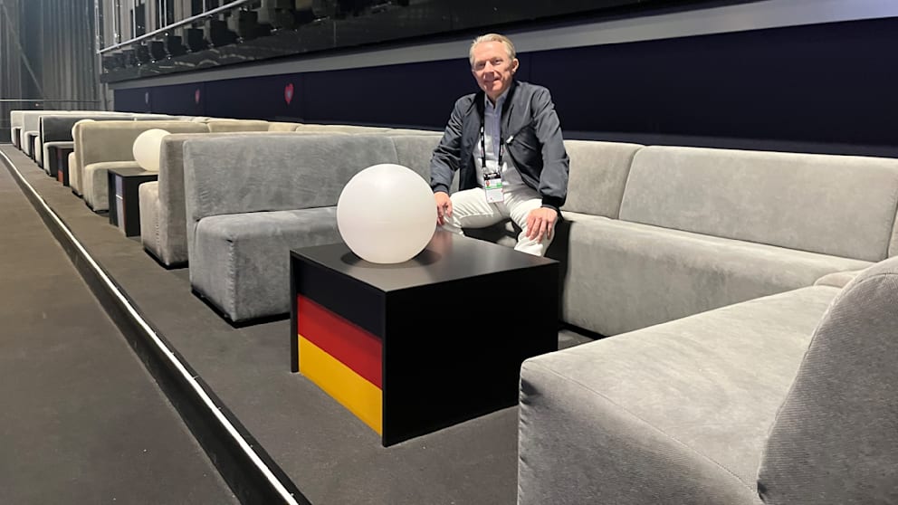 Wärmte vo der Show schon einmal die Couch der deutschen Delegation vor: Mark Pittelkau