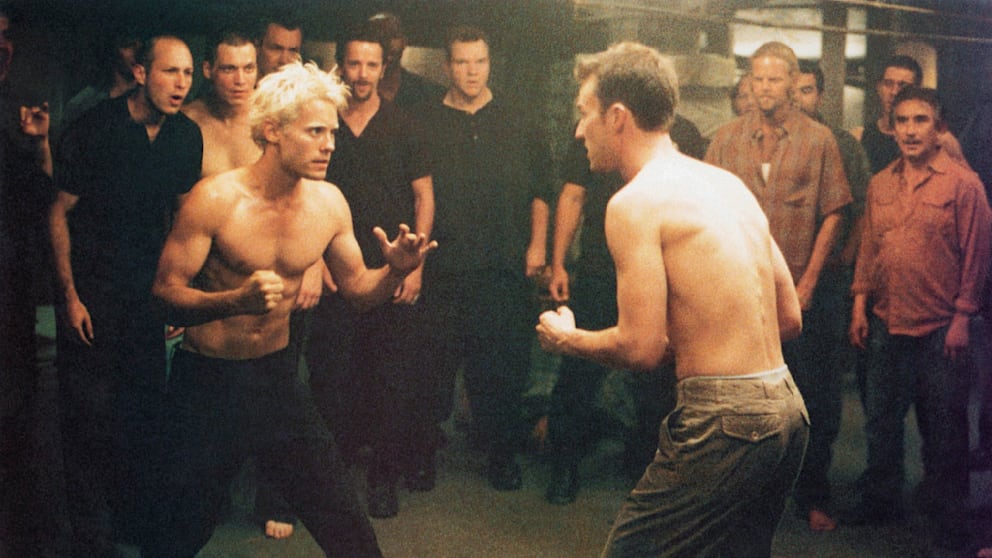 Vorbild für die Schüler. Szene aus dem Film „Fight Club“ mit Jared Leto (l.) und Edward Norton von 1999