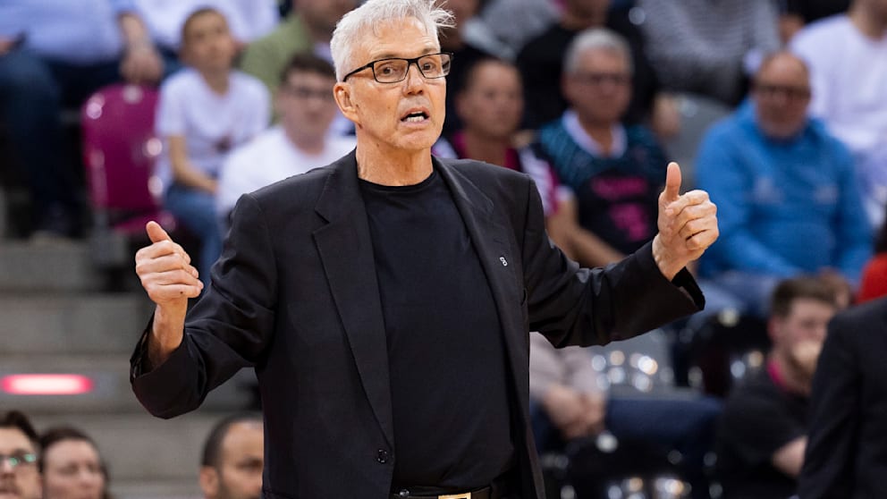 Weltmeister-Trainer Gordon Herbert (66) muss die Bayern in den Playoffs zurück in die Spur bringen