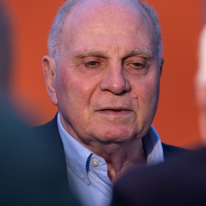 FC Bayern: Uli Hoeneß teilt aus – Er spricht von „schönem Mist“ und „jeden Furz“