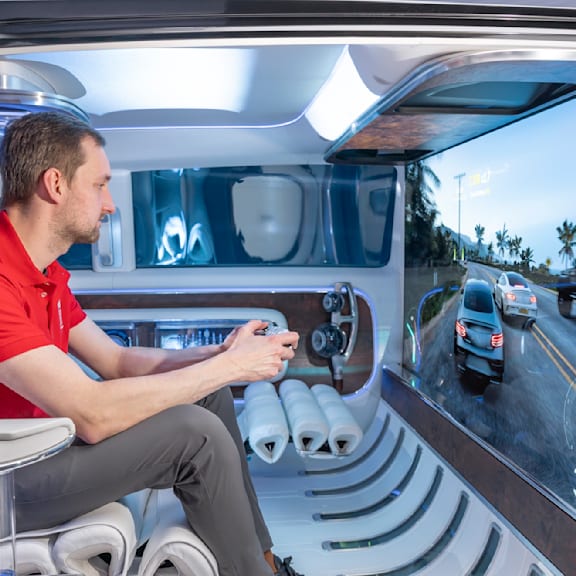 Luxus-Van der Zukunft: Der neue Mercedes hat ein Kino an Bord