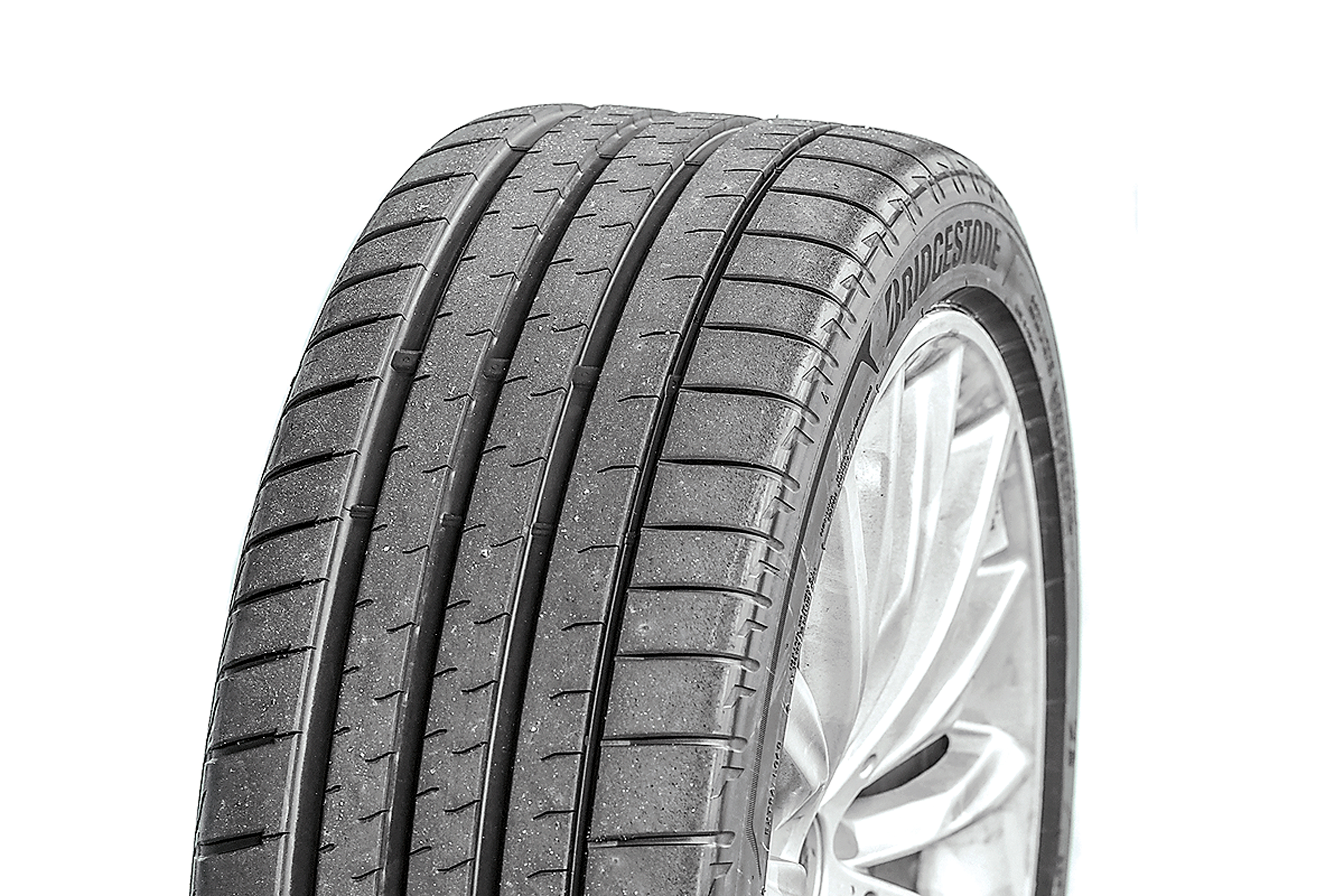 Sommerreifen Test - Sommerreifen in 245/40 R 19 - Bridgestone