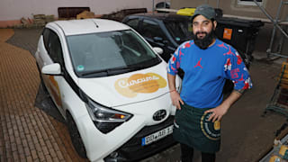 Dresden: Pizzabote bestohlen! Zeuge findet geklautes Lieferauto