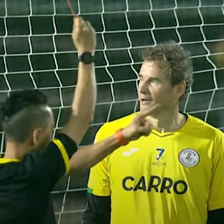 Platzverweis bei All-Star-Turnier: Lehmann macht Kung Fu in Hong Kong