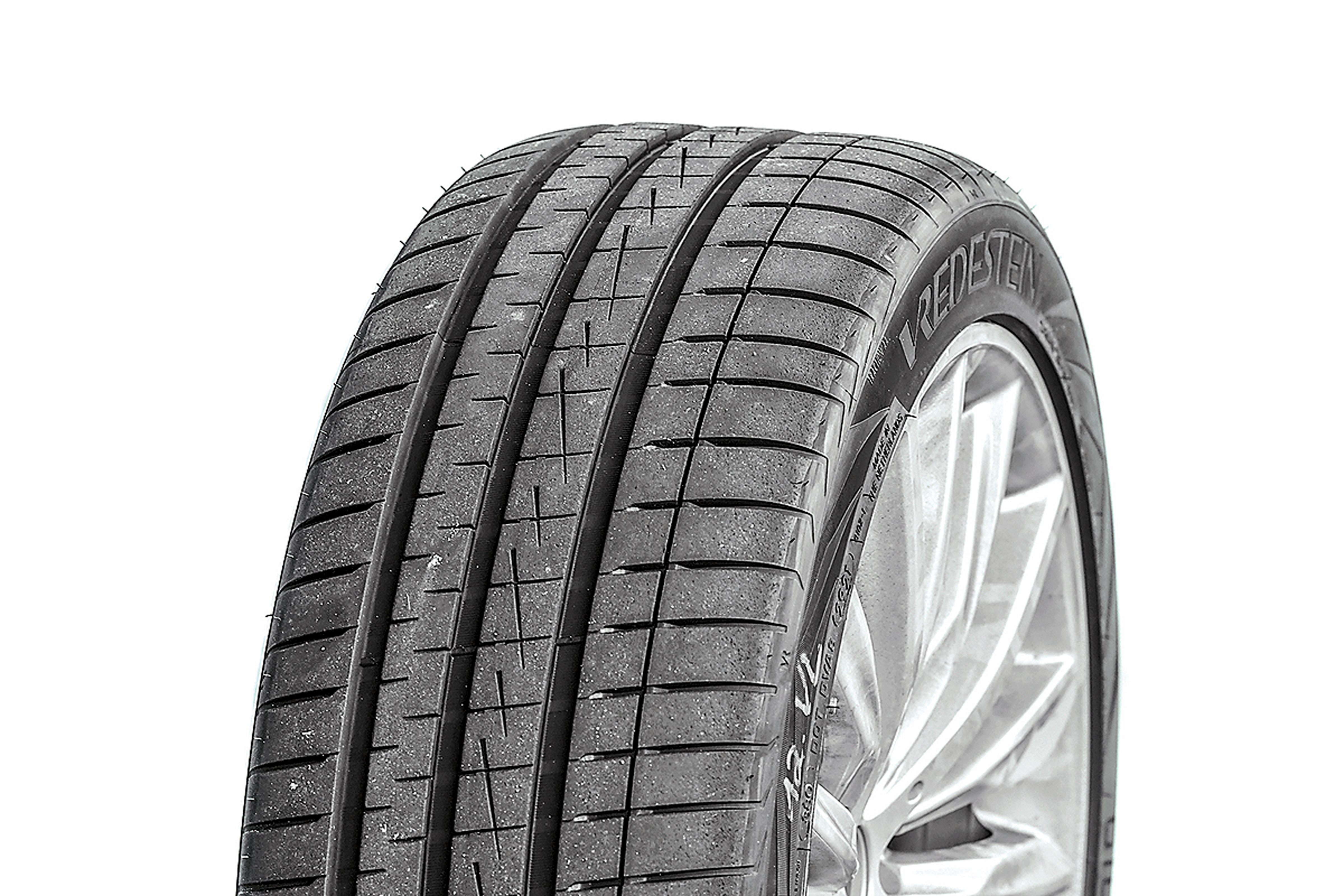 Sommerreifen Test - Sommerreifen in 245/40 R 19 - Vredestein