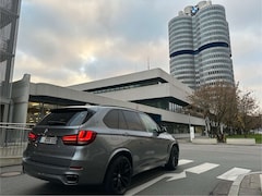 BMW X5 BMWX5 xDrive30d M-Sportpaket HIFI Xenon WLAN 12/17
