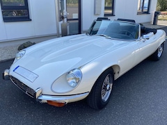 Bild des Angebotes Jaguar E-Type V12 - Serie III - Motor-Revidierung