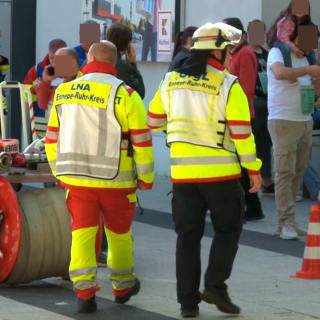Reizgas in Gevelsberg versprüht: 35 Verletzte! Großeinsatz im Kaufland