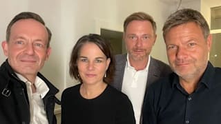 Bundestagswahl 2021: Spott für Lindner und Co. wegen „Selfie der Macht“