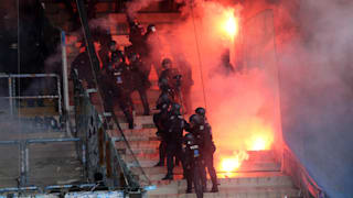 13 gegen 3 Dresdner: Polizei jagt die feigen Hooligans von Rostock