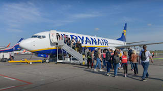 Ryanair-Flug: Sie wollte Snack für 8,23 Euro — dann kam die Polizei