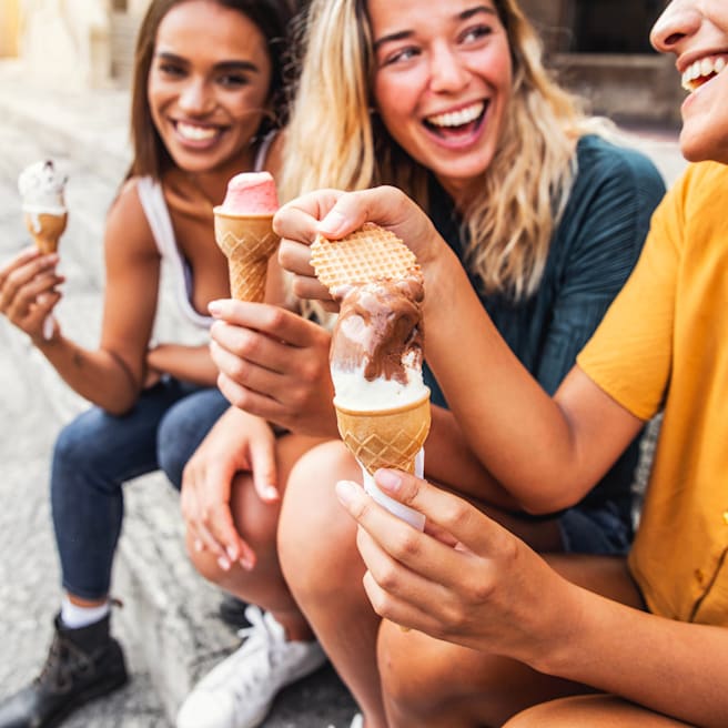 Fettsäuren doch nicht ungesund? Eiscreme könnte uns länger leben lassen