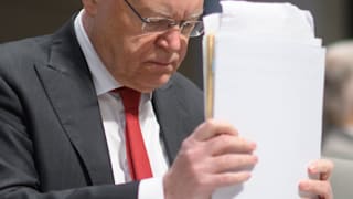 Niedersachsen-SPD: 50.000 Akten-Seiten sollen Russland-Kontakte klären