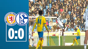 Kurz vor Schluss: Schalke-Star lässt Großchance liegen