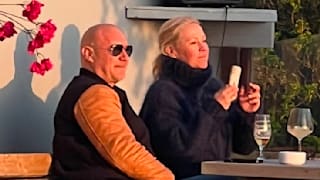 Am Dienstagabend genoss Bettina Wulff (51) mit Personenschützer Mark Lambrecht den Sonnenuntergang auf der beliebten Ferieninsel Sylt