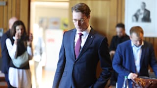 Schock im Landtag: AfD-Mitarbeiter kollabiert während Wüsts Aussage