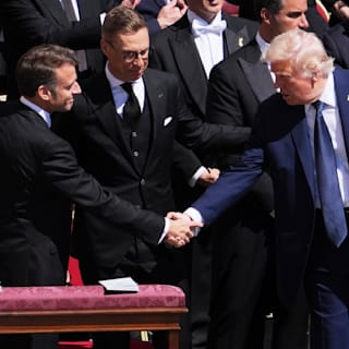 Machtkampf vor Papstwahl: Macron und Trump mischen mit