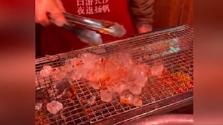 Imbiss schockt mit Grill-Spezialität