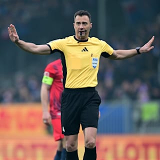Nach zurückgenommenem Tor: Holtby wütet gegen Schiri Zwayer