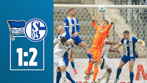 Er segelt ins Leere: Torwart-Bock lässt Schalke jubeln