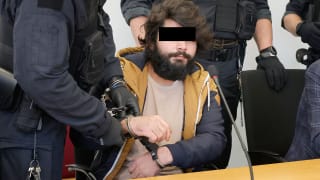 Leichenschänder fleht Richterin an: „Ich will zurück nach Afghanistan“