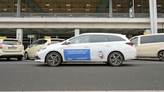 Preiskampf im Taxi-Gewerbe: Städte wollen Uber & Co. teurer machen