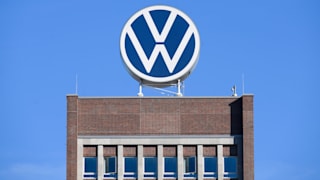 Gewinn-Einbrüche bei VW und Mercedes-Benz: Deutsches Auto-Desaster