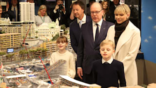 Charlène und Albert in Hamburg: Monacos Minis weihen Mini-Monaco ein
