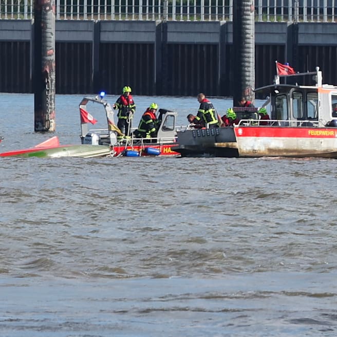 Schiffbruch in Hamburg: Segler kentern auf Elbe – und werden gerettet