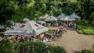 Ausgerechnet jetzt im Frühling: Beliebter Biergarten darf nicht öffnen
